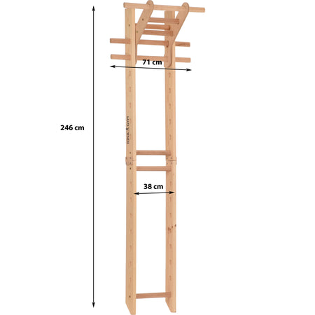 Drewniana drabinka gimnastyczna w mieszkaniu dla dorosłych